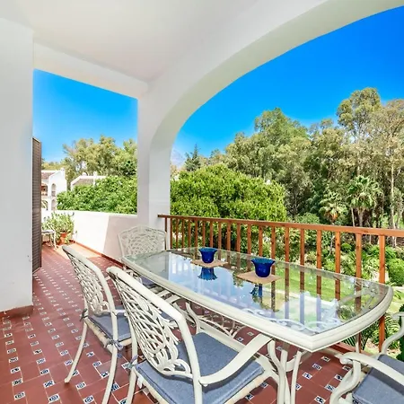 Large 2br Penthouse Near Banus Апартаменты