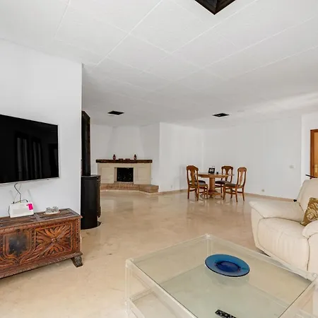 Large 2br Penthouse Near Banus Апартаменты