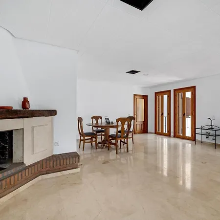 Large 2br Penthouse Near Banus Апартаменты