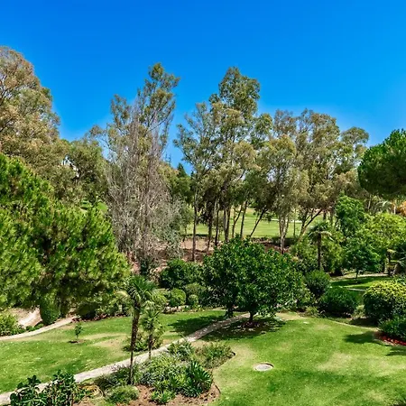Апартаменты Large 2br Penthouse Near Banus *